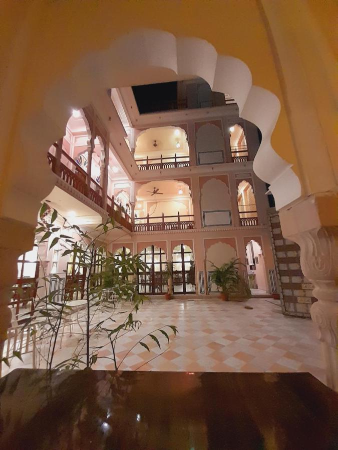 Raj Rajeshwari Haveli Hotell Jaipur Exteriör bild