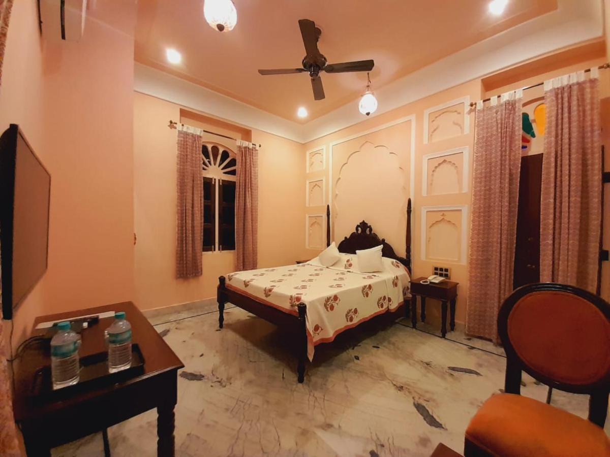 Raj Rajeshwari Haveli Hotell Jaipur Exteriör bild