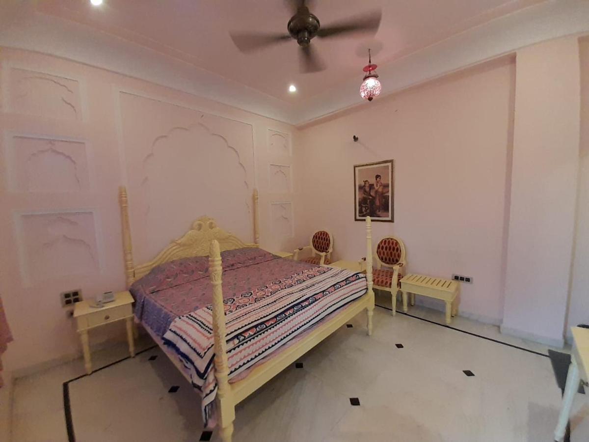 Raj Rajeshwari Haveli Hotell Jaipur Exteriör bild