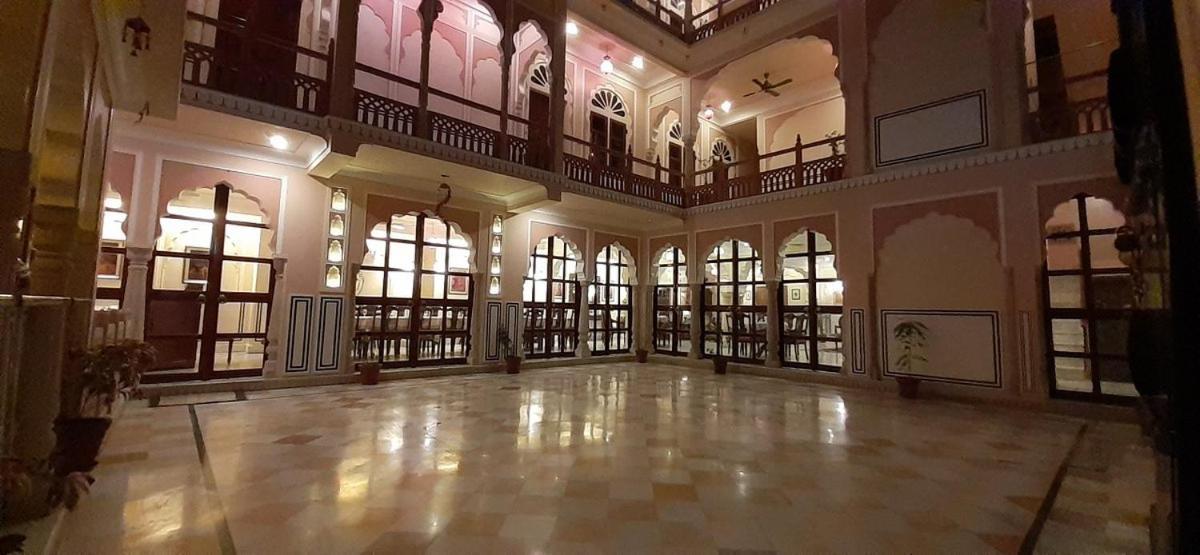 Raj Rajeshwari Haveli Hotell Jaipur Exteriör bild