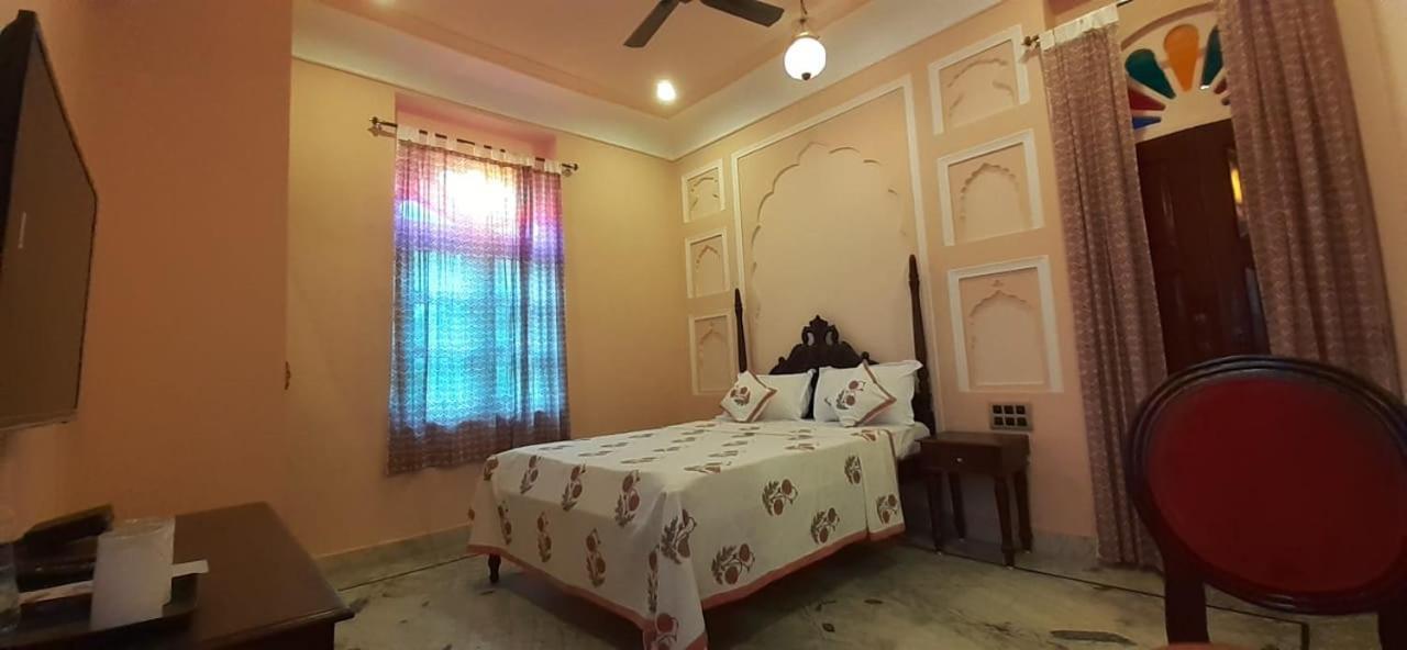 Raj Rajeshwari Haveli Hotell Jaipur Rum bild